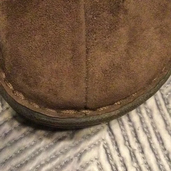 UGG size 8 brown suede boots for women - Picture 7 of 10